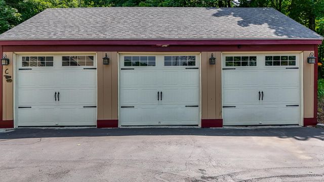 330 Knox Marsh Road, Madbury, NH 03823