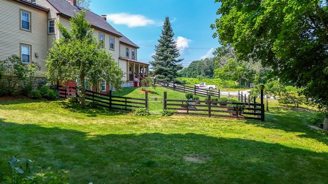 330 Knox Marsh Road, Madbury, NH 03823