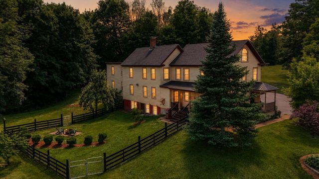 330 Knox Marsh Road, Madbury, NH 03823