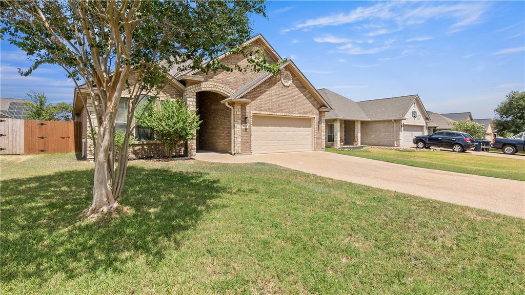 8413 Alison Avenue, College Station, TX 77845 — photo 2