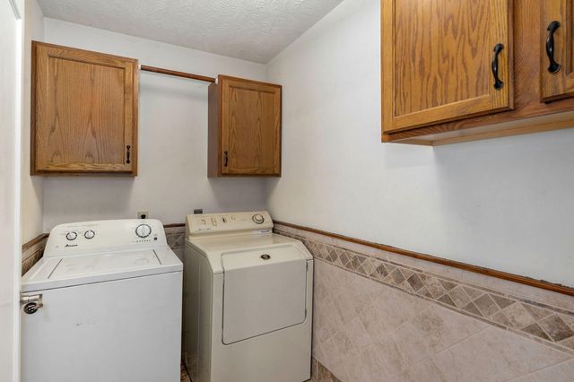 3878 S Leawood Avenue, Springfield, MO 65807