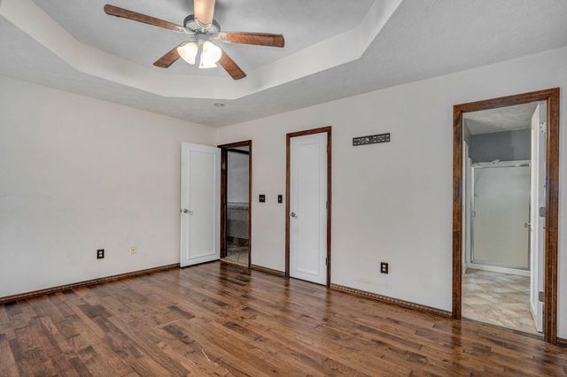 3878 S Leawood Avenue, Springfield, MO 65807