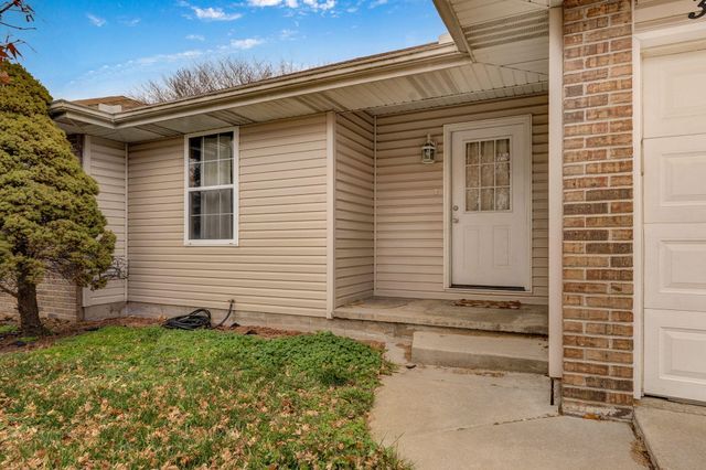 3878 S Leawood Avenue, Springfield, MO 65807