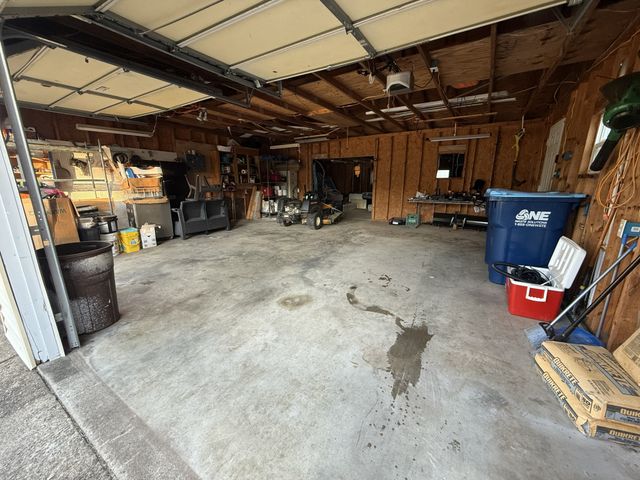 10028 Roanoke Dr, Murfreesboro, TN 37129