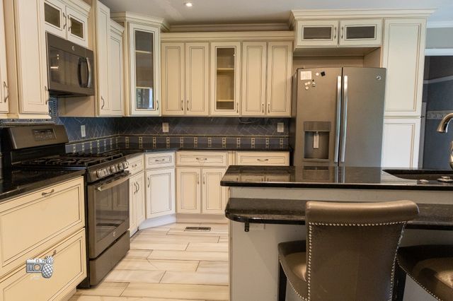 10028 Roanoke Dr, Murfreesboro, TN 37129