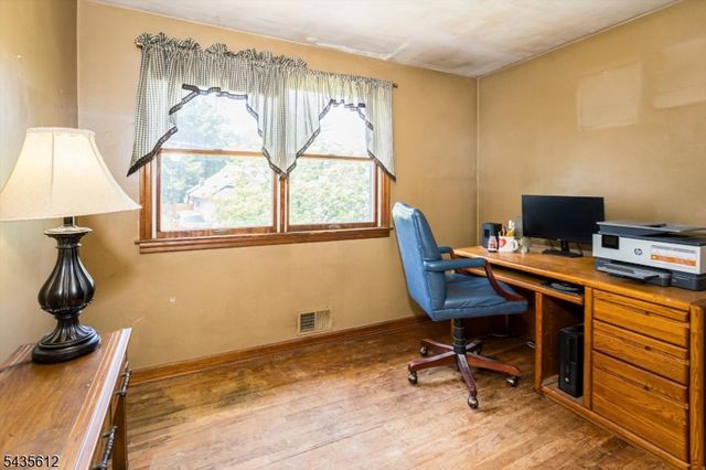 22 Forest Trl, Denville Twp., NJ 07834