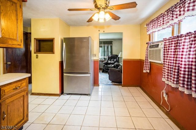 22 Forest Trl, Denville Twp., NJ 07834