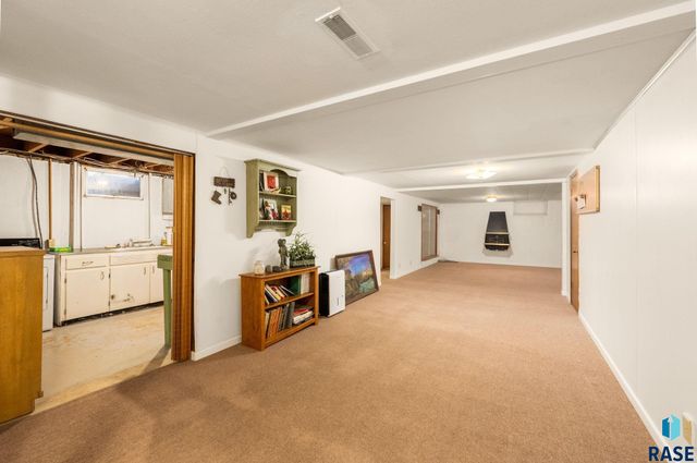 724 N Omaha Ave Avenue, Sioux Falls, SD 57103
