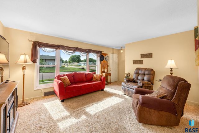724 N Omaha Ave Avenue, Sioux Falls, SD 57103