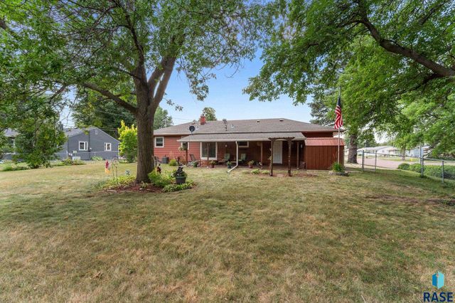 724 N Omaha Ave Avenue, Sioux Falls, SD 57103