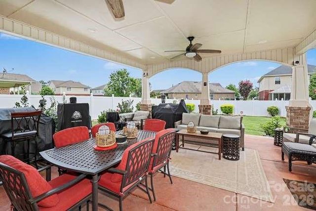 14706 Vaughan Drive, Charlotte, NC 28273