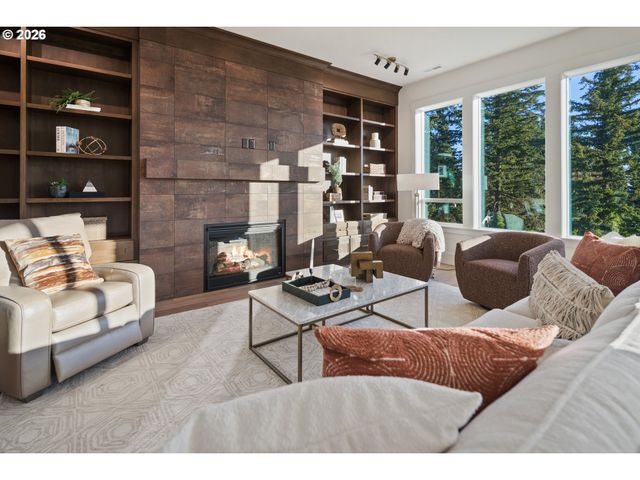 22872 WEATHERHILL Rd, West Linn, OR 97068