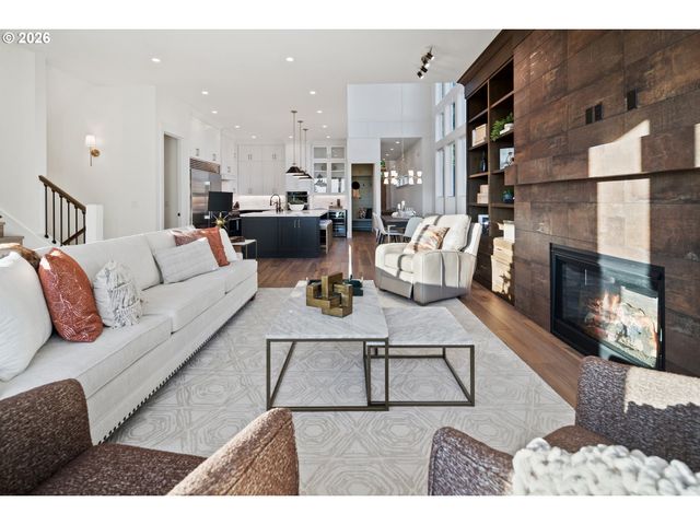 22872 WEATHERHILL Rd, West Linn, OR 97068