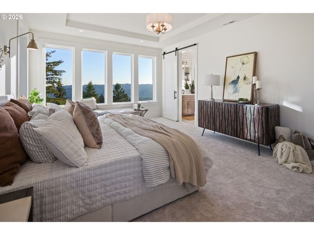 22872 WEATHERHILL Rd, West Linn, OR 97068