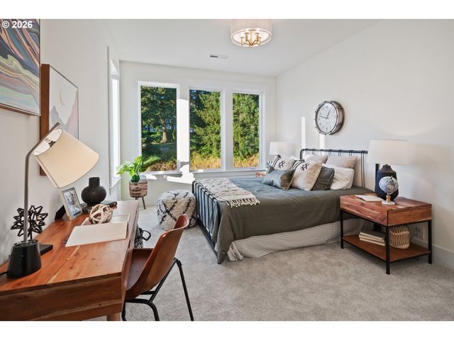 22872 WEATHERHILL Rd, West Linn, OR 97068