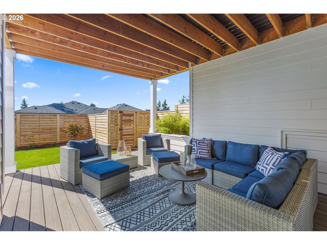 22872 WEATHERHILL Rd, West Linn, OR 97068