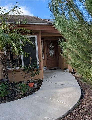 22862 Calcutta Drive, Canyon Lake, CA 92587