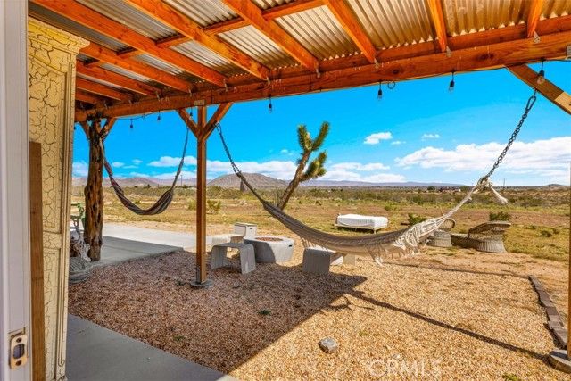 1335 Fortuna Ave, Landers, CA 92285