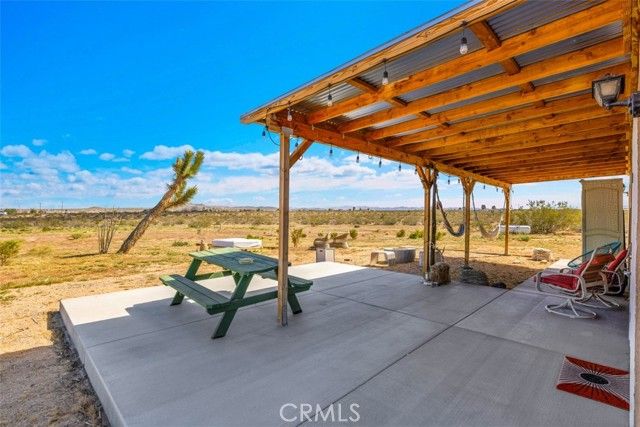 1335 Fortuna Ave, Landers, CA 92285