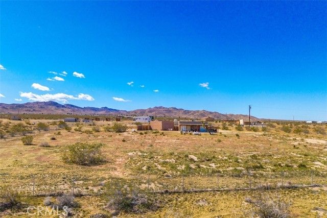 1335 Fortuna Ave, Landers, CA 92285