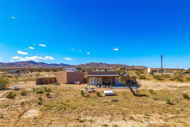 1335 Fortuna Ave, Landers, CA 92285