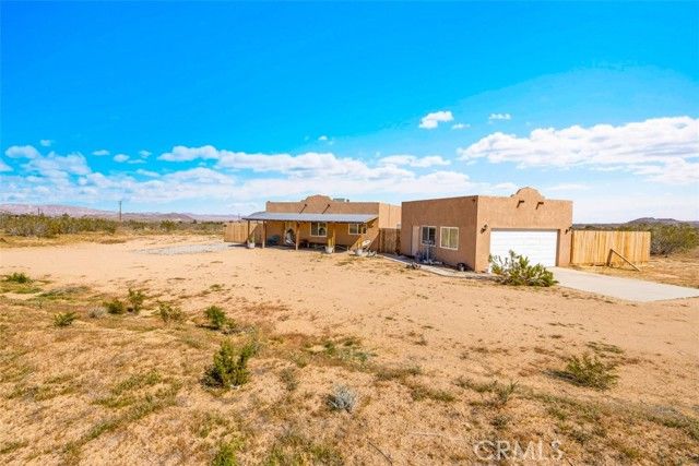 1335 Fortuna Ave, Landers, CA 92285