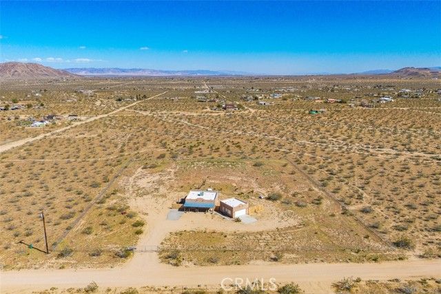 1335 Fortuna Ave, Landers, CA 92285