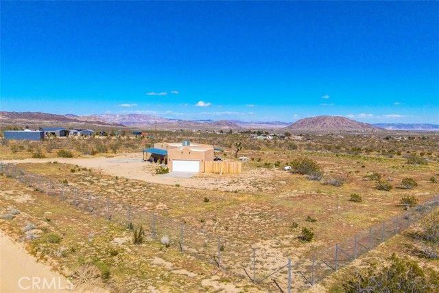 1335 Fortuna Ave, Landers, CA 92285