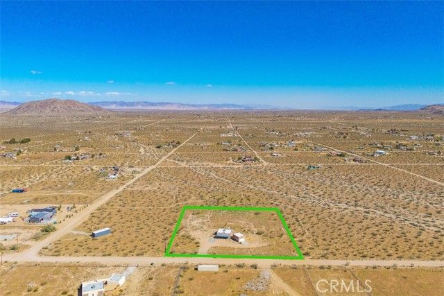 1335 Fortuna Ave, Landers, CA 92285