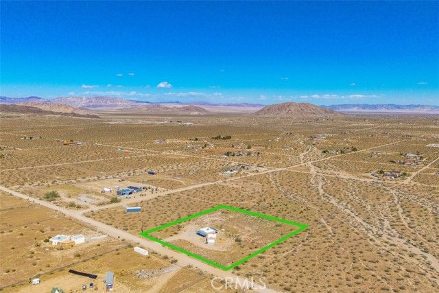 1335 Fortuna Ave, Landers, CA 92285