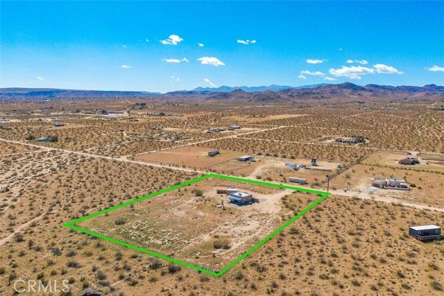 1335 Fortuna Ave, Landers, CA 92285