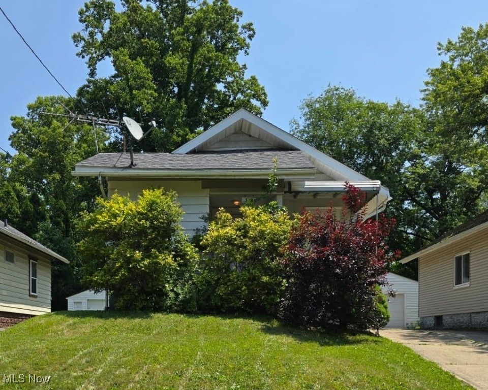 359 Booth Avenue, Akron, OH 44305