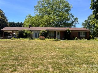 3393 Anderson Mountain Road, Maiden, NC 28650