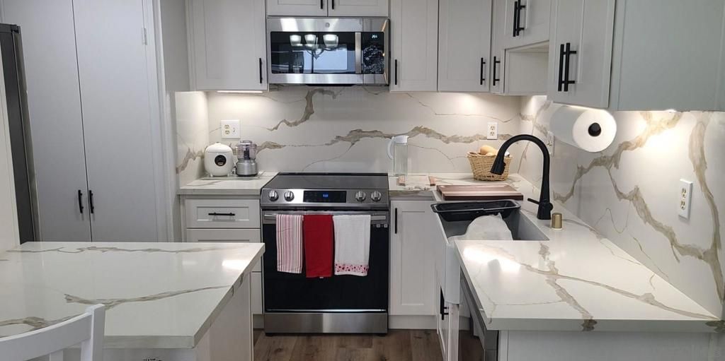 546 VIA DE LA VALLE F, Solana Beach, CA 92075