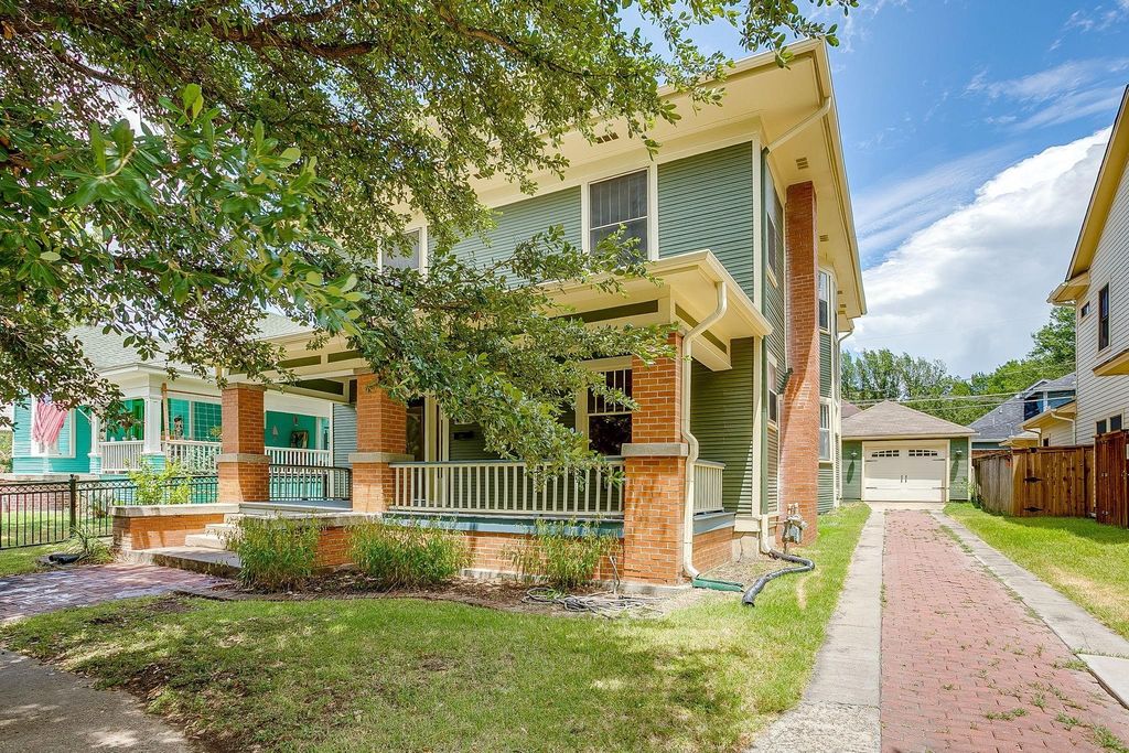 1805 Alston Avenue, Fort Worth, TX 76110 — photo 2