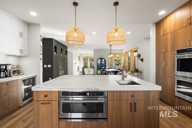 13069 N Town Ridge Rd, Boise, ID 83714