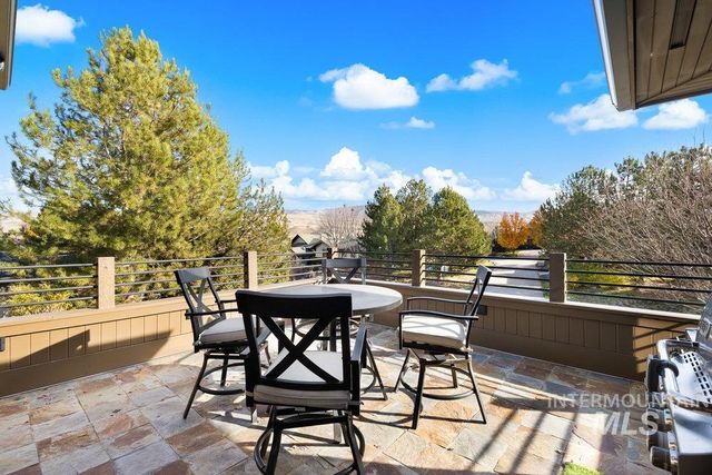 13069 N Town Ridge Rd, Boise, ID 83714