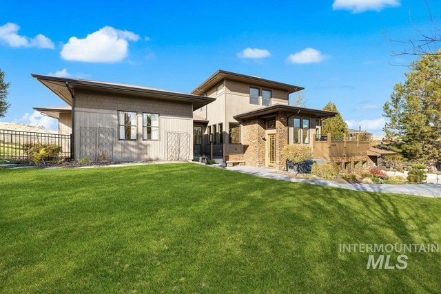 13069 N Town Ridge Rd, Boise, ID 83714