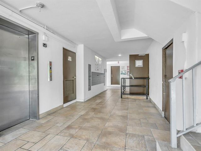 8601 SW 94th Street 201w, Miami, FL 33156