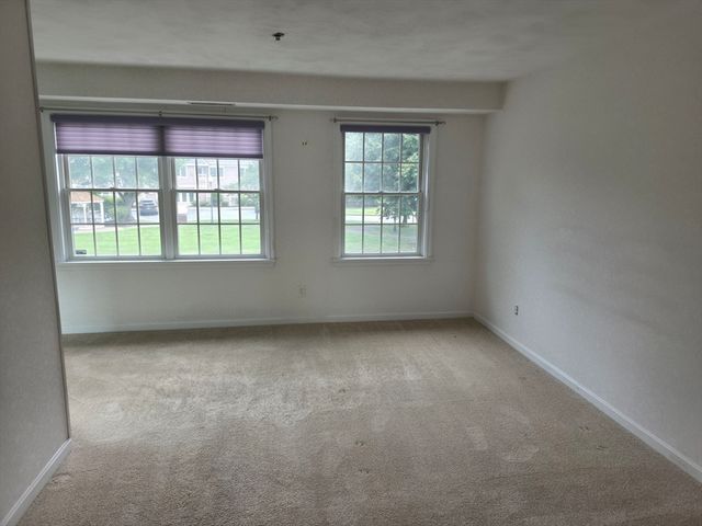 661 Lowell St 17, Lexington, MA 02420