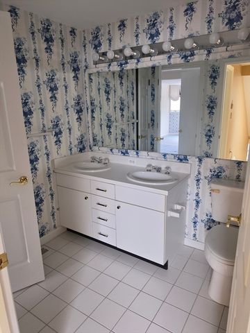661 Lowell St 17, Lexington, MA 02420