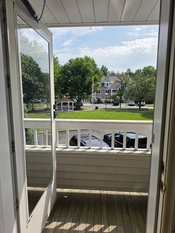 661 Lowell St 17, Lexington, MA 02420
