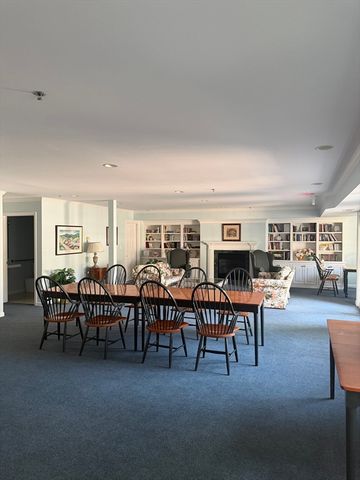 661 Lowell St 17, Lexington, MA 02420
