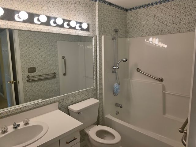 661 Lowell St 17, Lexington, MA 02420
