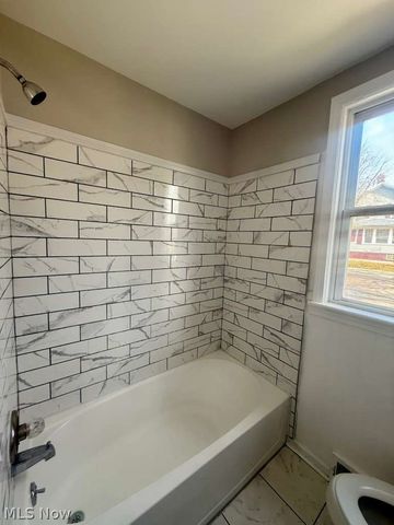 2027 Warrensville Center Road 3, South Euclid, OH 44121