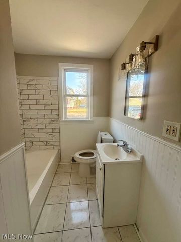 2027 Warrensville Center Road 3, South Euclid, OH 44121