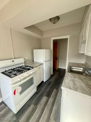 2027 Warrensville Center Road 3, South Euclid, OH 44121