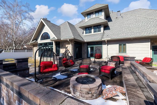 1505 S SHORE Drive, Erie, PA 16505