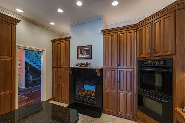 1505 S SHORE Drive, Erie, PA 16505