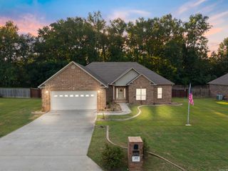 104 Cedar Fence, Beebe, AR 72012